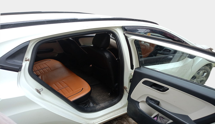 2021 Tata ALTROZ XM PLUS PETROL, Petrol, Manual, 42,834 km, interior