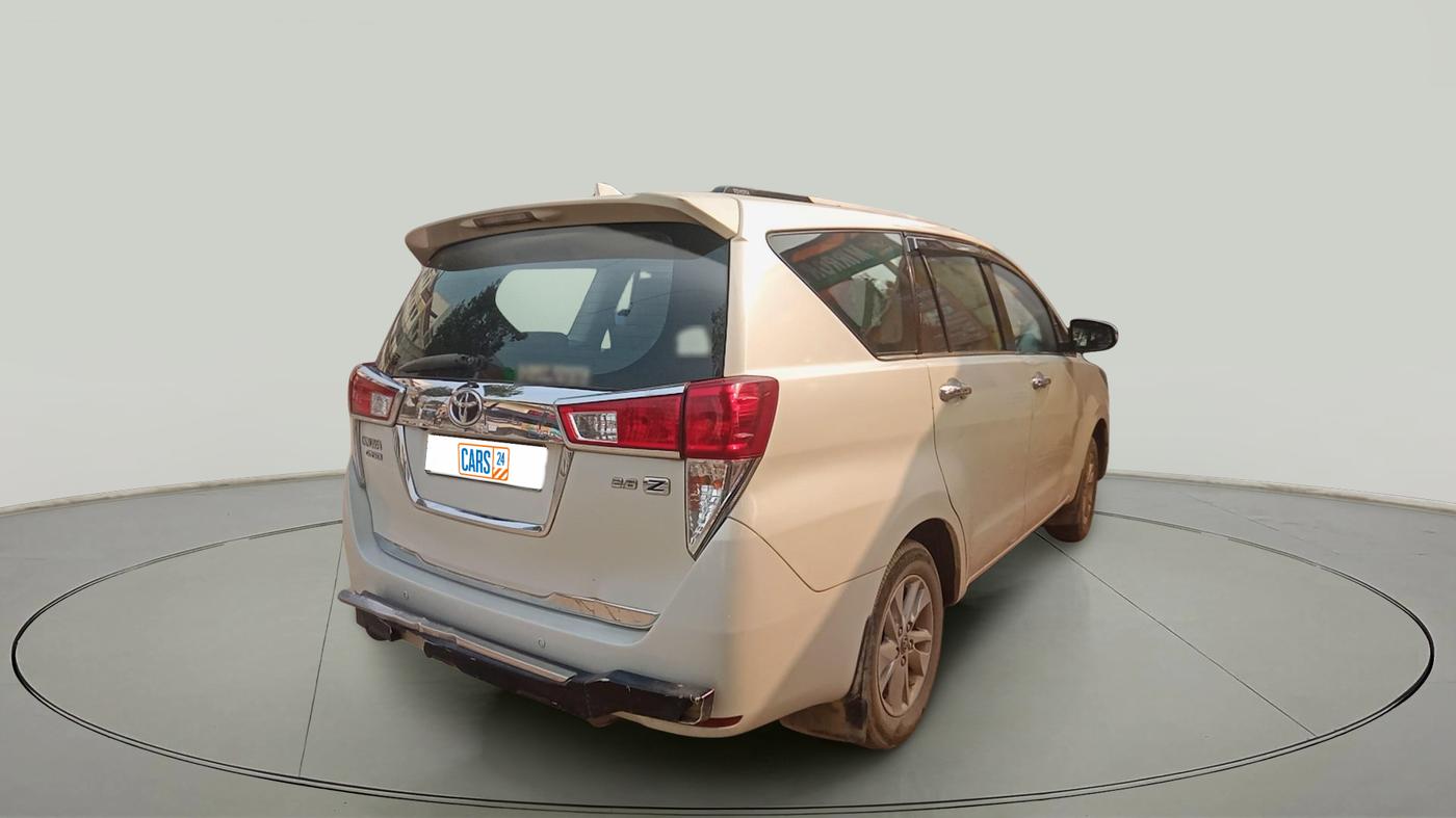 2017 Toyota Innova Crysta 2.8 ZX AT 7 STR, Diesel, Automatic, 3,42,100 km, exterior
