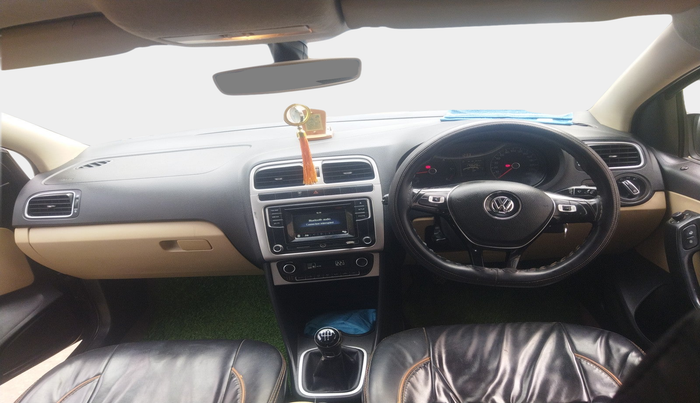 2016 Volkswagen Ameo HIGHLINE1.5L, Diesel, Manual, 1,70,629 km, interior