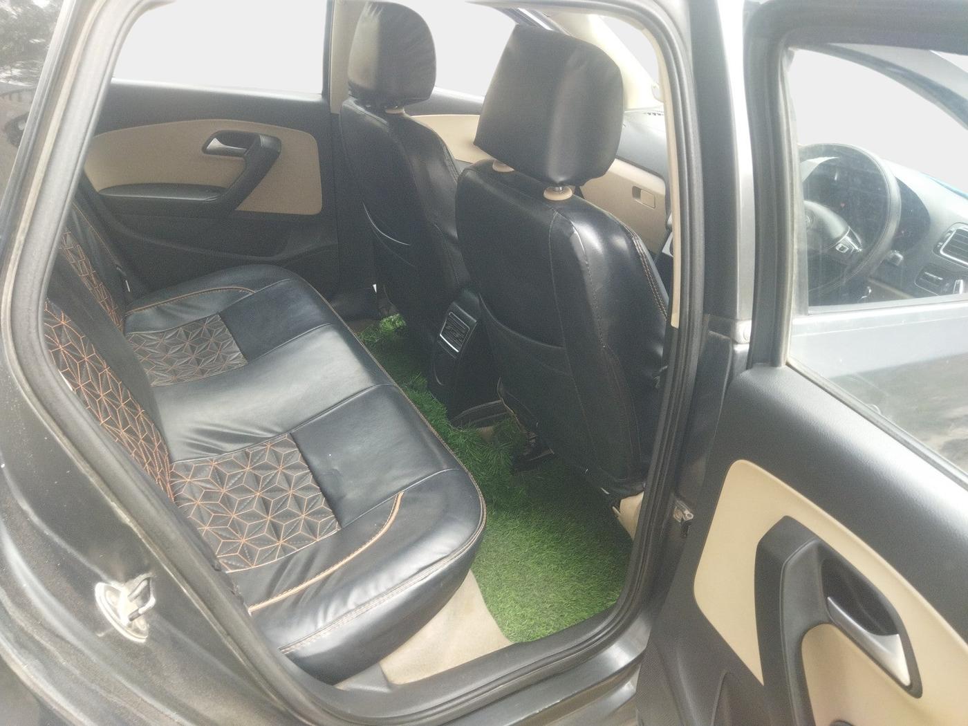 2016 Volkswagen Ameo HIGHLINE1.5L, Diesel, Manual, 1,70,629 km, interior