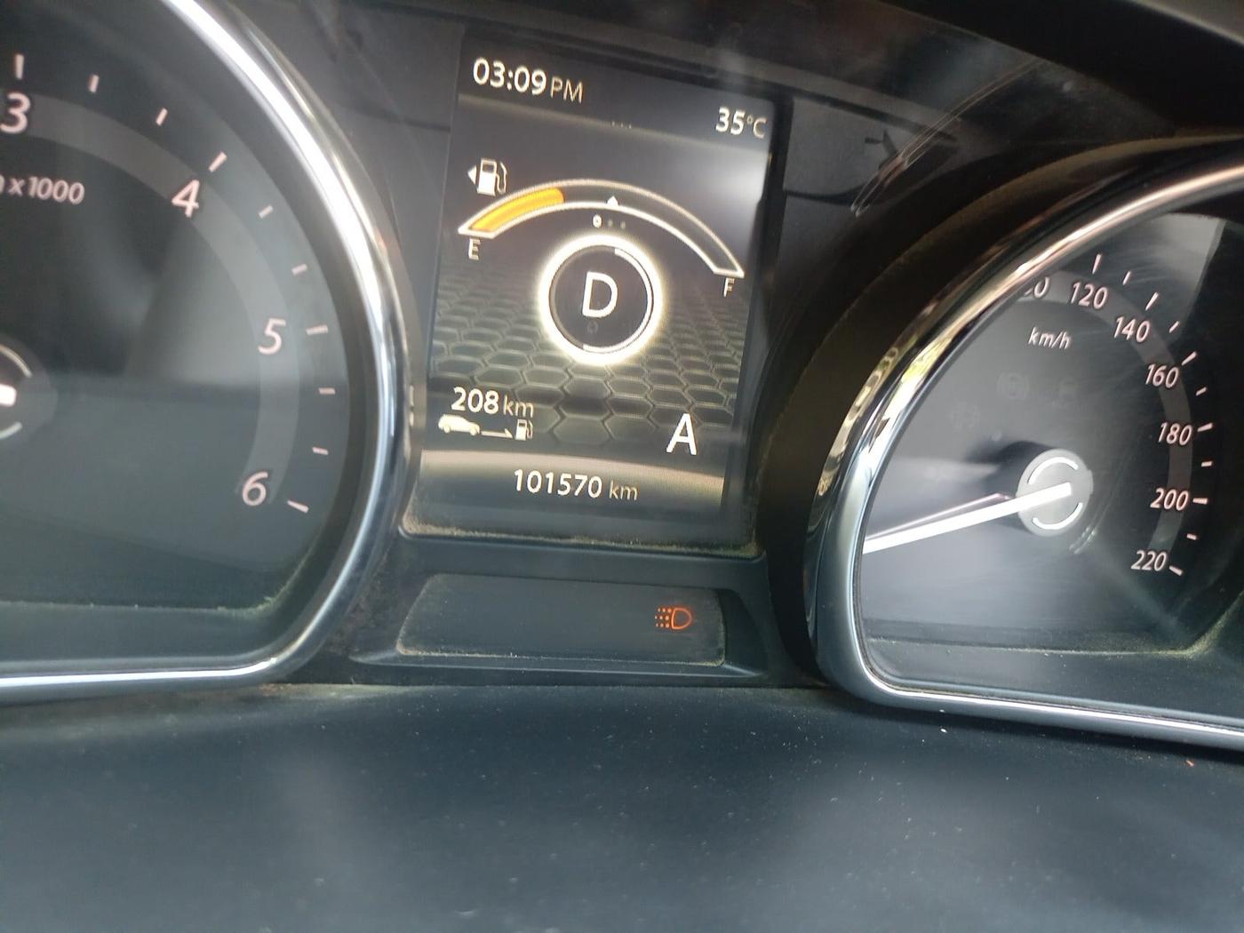 2018 Tata Hexa XTA 4X2 7 STR, Diesel, Automatic, 1,01,570 km, interior