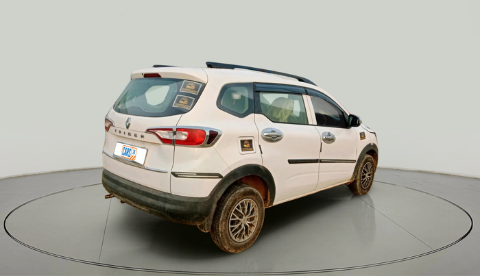 2025 Renault TRIBER RXE MT, Petrol, Manual, 21,706 km, exterior