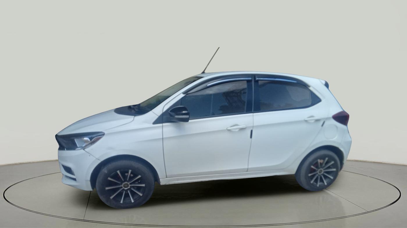 2022 Tata Tiago XT PETROL, Petrol, Manual, 52,786 km, exterior