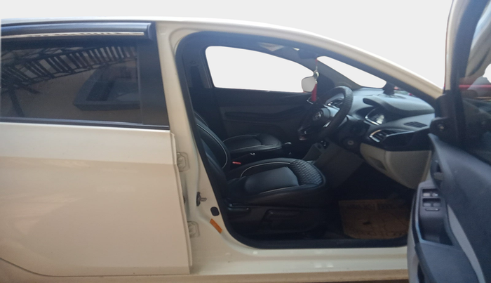 2022 Tata Tiago XT PETROL, Petrol, Manual, 49,003 km, interior
