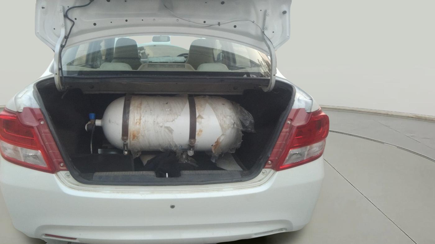 2017 Maruti Dzire LXI, Petrol, Manual, 1,18,000 km, exterior