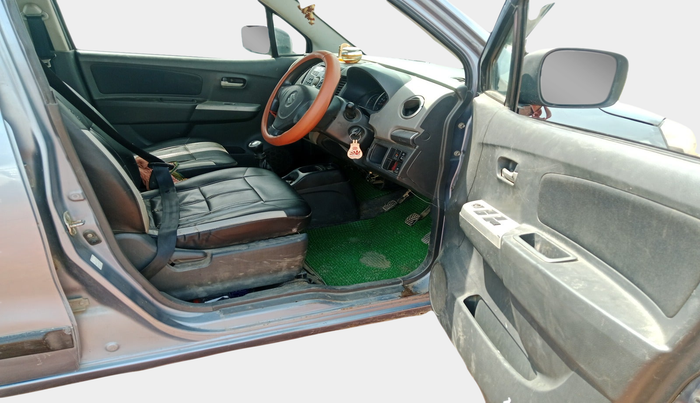 2010 Maruti Wagon R 1.0 VXI, Petrol, Manual, 1,10,205 km, interior