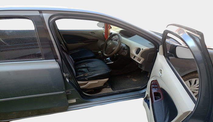2014 Toyota Etios VD, Diesel, Manual, 1,38,891 km, interior