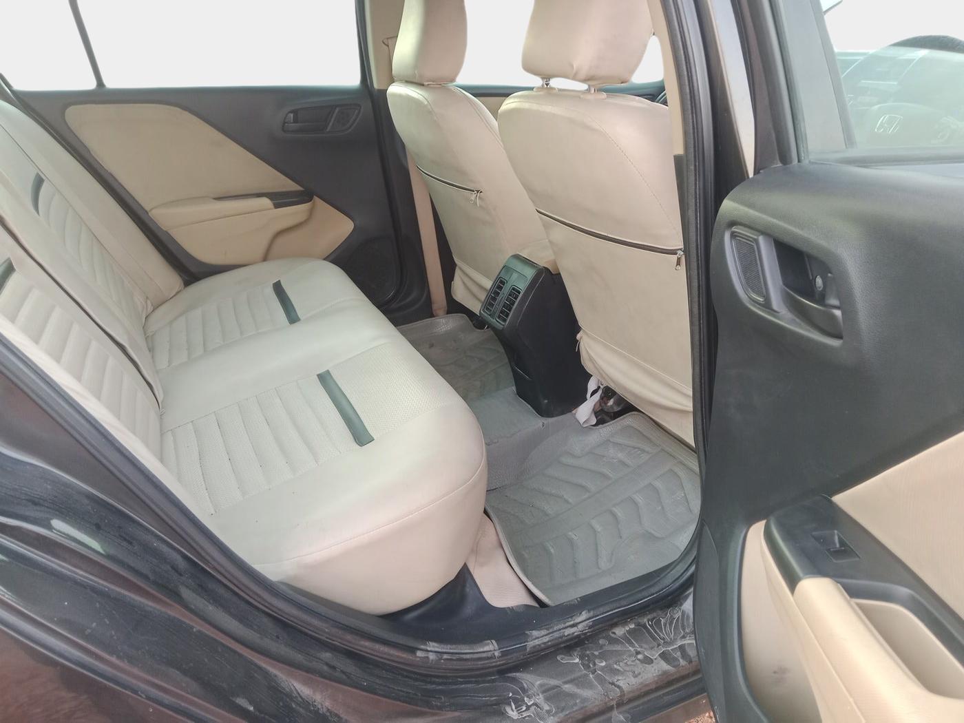 2015 Honda City 1.5L I-DTEC SV, Diesel, Manual, 97,115 km, interior