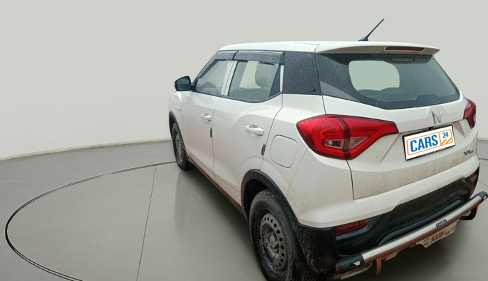 2023 Mahindra XUV300 W4 1.2 PETROL, Petrol, Manual, 61,118 km, exterior