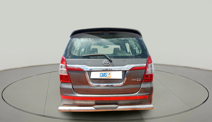 2013 Toyota Innova 2.5 VX 8 STR, Diesel, Manual, 1,78,762 km, exterior