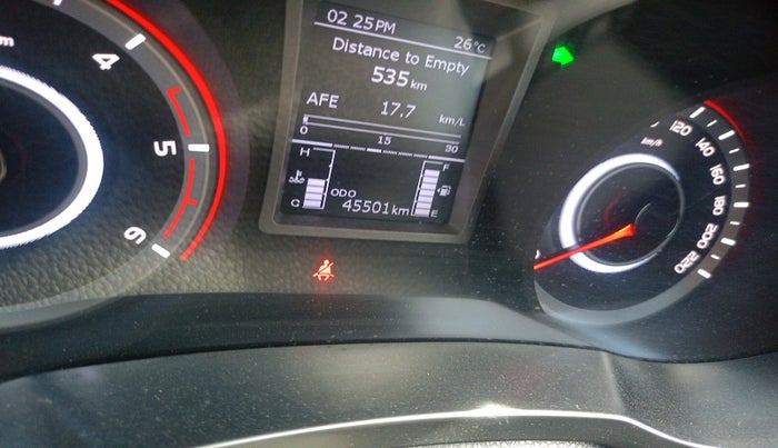 2021 Mahindra XUV300 W8 (O) 1.5 DIESEL, Diesel, Manual, 45,501 km, interior