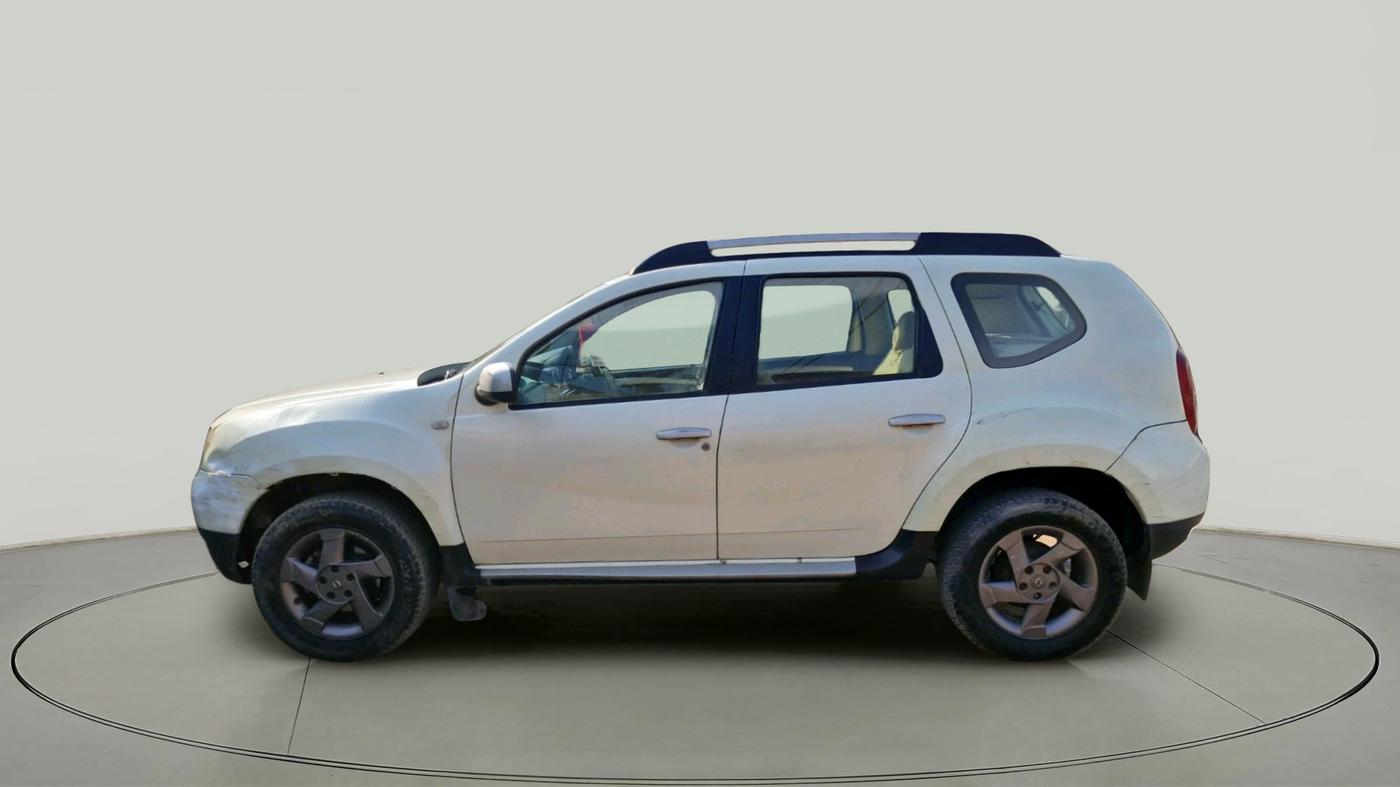 2014 Renault Duster 110 PS RXZ 4X4 MT DIESEL, Diesel, Manual, 1,77,939 km, exterior