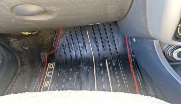 2014 Renault Duster 110 PS RXZ 4X4 MT DIESEL, Diesel, Manual, 1,77,939 km, interior