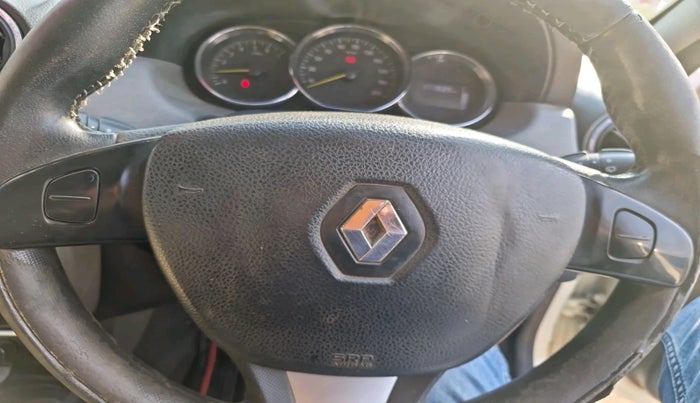 2014 Renault Duster 110 PS RXZ 4X4 MT DIESEL, Diesel, Manual, 1,77,939 km, interior