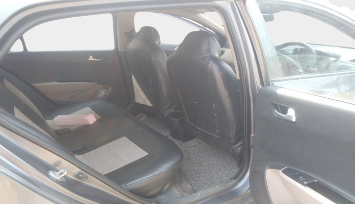 2017 Hyundai Grand i10 SPORTZ U2 1.2 CRDI, Diesel, Manual, 1,17,643 km, interior