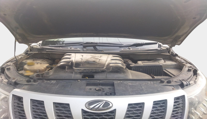 2014 Mahindra XUV500 W4, Diesel, Manual, 1,79,643 km, exterior