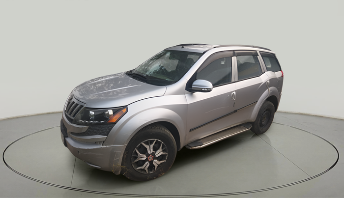 2014 Mahindra XUV500 W4, Diesel, Manual, 1,79,643 km, exterior
