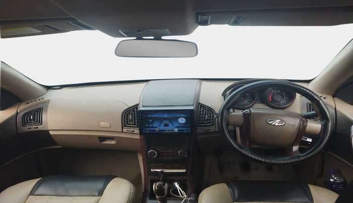 2014 Mahindra XUV500 W4, Diesel, Manual, 1,79,643 km, interior