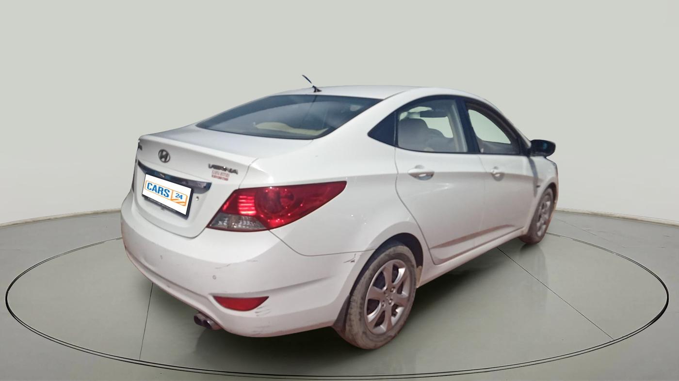 2011 Hyundai Verna FLUIDIC 1.6 CRDI EX, Diesel, Manual, 1,01,078 km, exterior