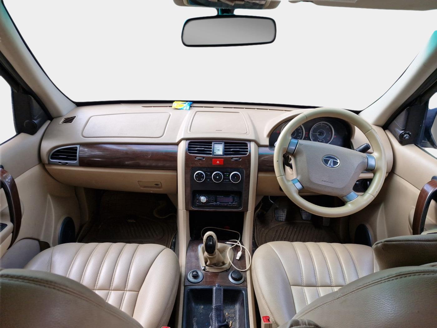 2014 Tata Safari Storme 2.2 VX 4X4, Diesel, Manual, 1,60,963 km, interior