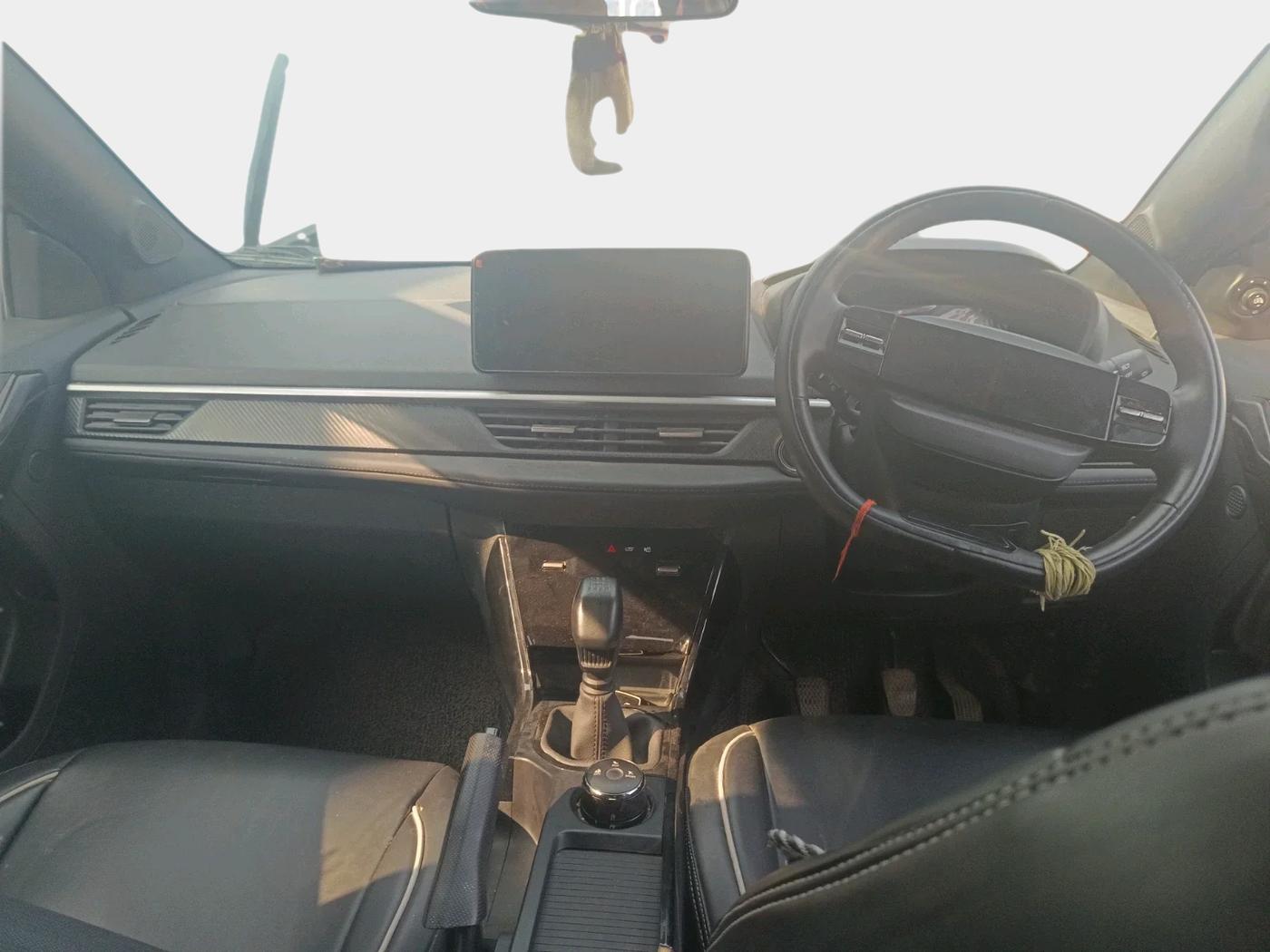 2025 Tata NEXON Creative Plus 1.5 Revotorq 6MT Dark Edition, Diesel, Manual, 11,117 km, interior