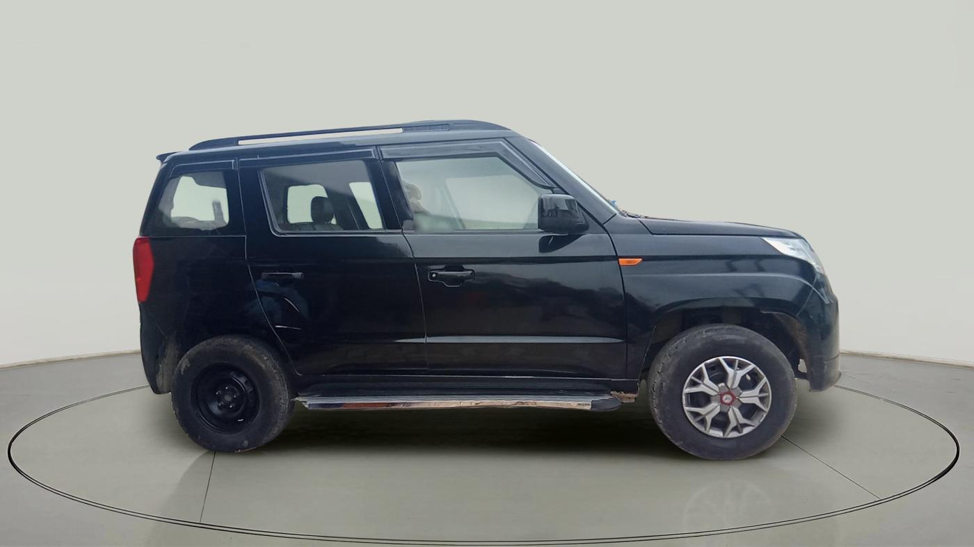 2015 Mahindra TUV300 T6, Diesel, Manual, 1,67,048 km, exterior