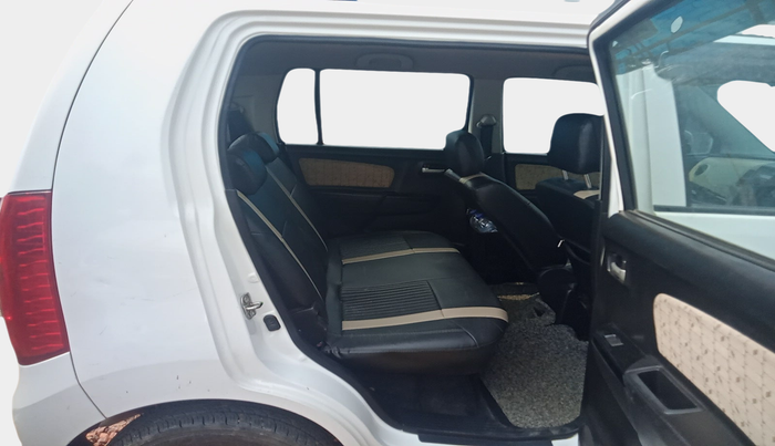 2017 Maruti Wagon R 1.0 VXI OPT, Petrol, Manual, 45,104 km, interior