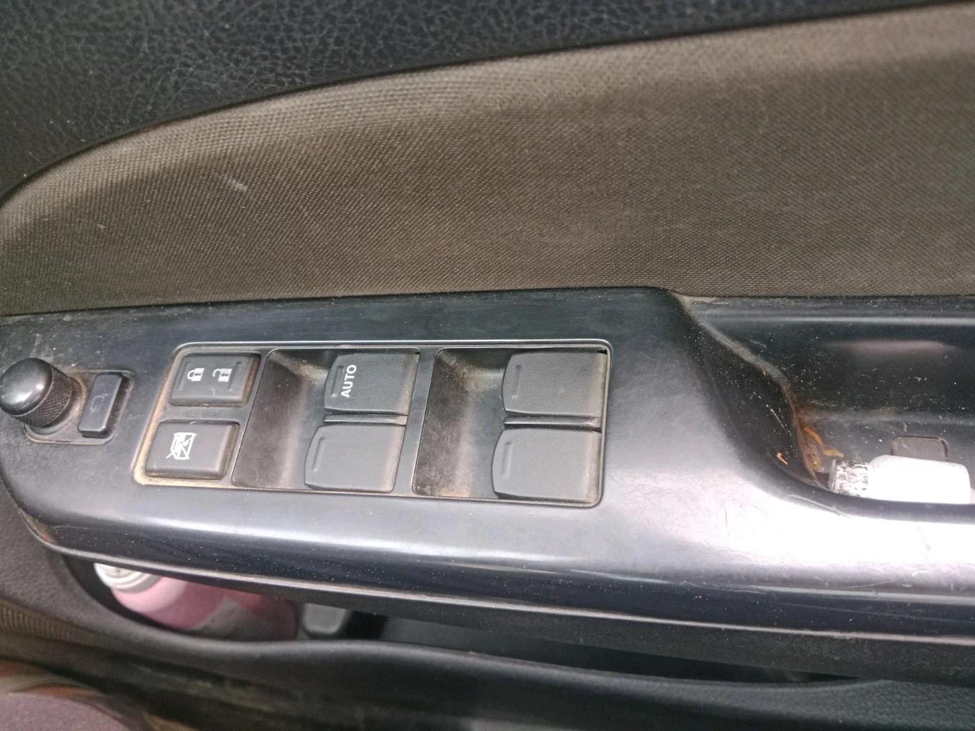 2015 Maruti Swift VDI, Diesel, Manual, 1,42,000 km, interior