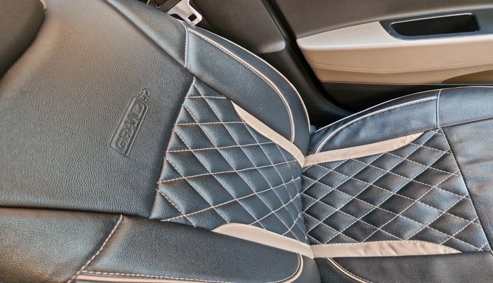 2018 Hyundai Grand i10 SPORTZ 1.2 KAPPA VTVT, Petrol, Manual, 56,966 km, interior