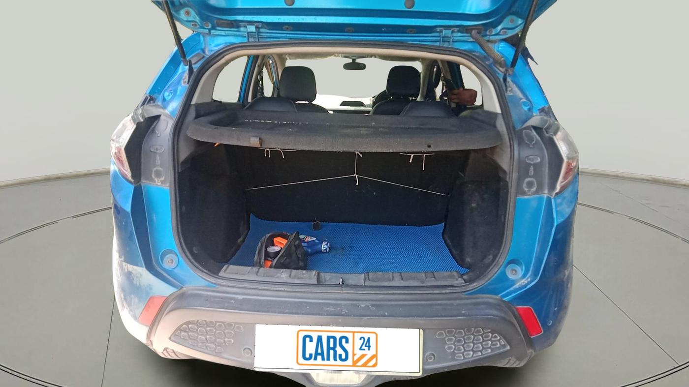 2018 Tata NEXON XT DIESEL, Diesel, Manual, 1,13,513 km, exterior