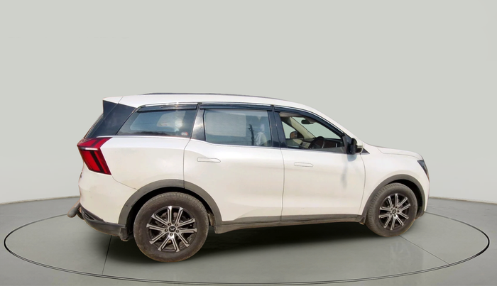 2022 Mahindra XUV700 AX 7 D AT AWD 7 STR, Diesel, Automatic, 75,819 km, exterior