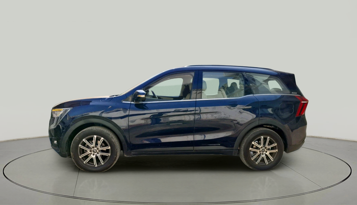 2022 Mahindra XUV700 AX 7 LUXURY D MT 7 STR, Diesel, Manual, 1,10,903 km, exterior