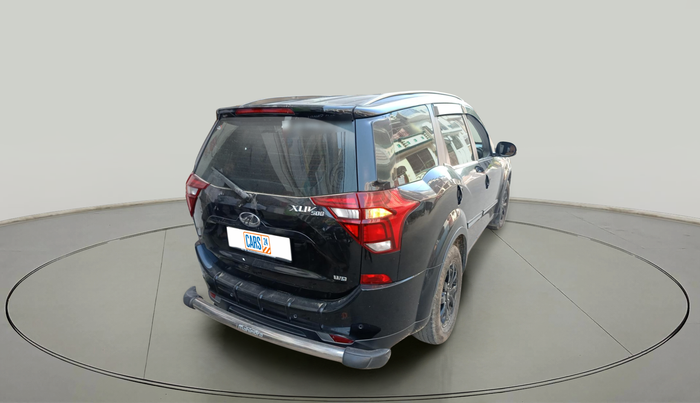 2019 Mahindra XUV500 W9, Diesel, Manual, 1,08,074 km, exterior