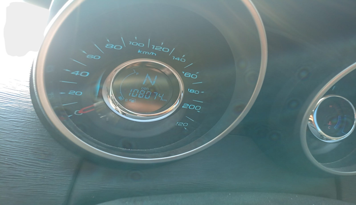 2019 Mahindra XUV500 W9, Diesel, Manual, 1,08,074 km, interior