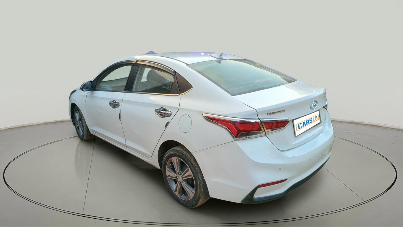 2018 Hyundai Verna 1.6 SX (O) CRDI MT, Diesel, Manual, 1,49,486 km, exterior