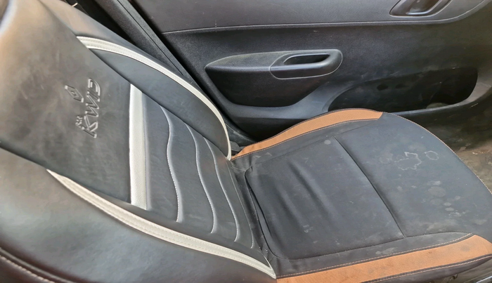 2018 Renault Kwid CLIMBER 1.0, Petrol, Manual, 1,02,966 km, interior