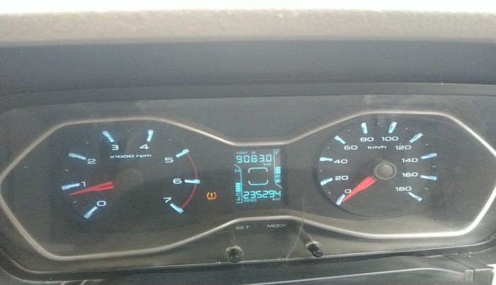 2016 Mahindra Scorpio S10, Diesel, Manual, 2,35,294 km, interior