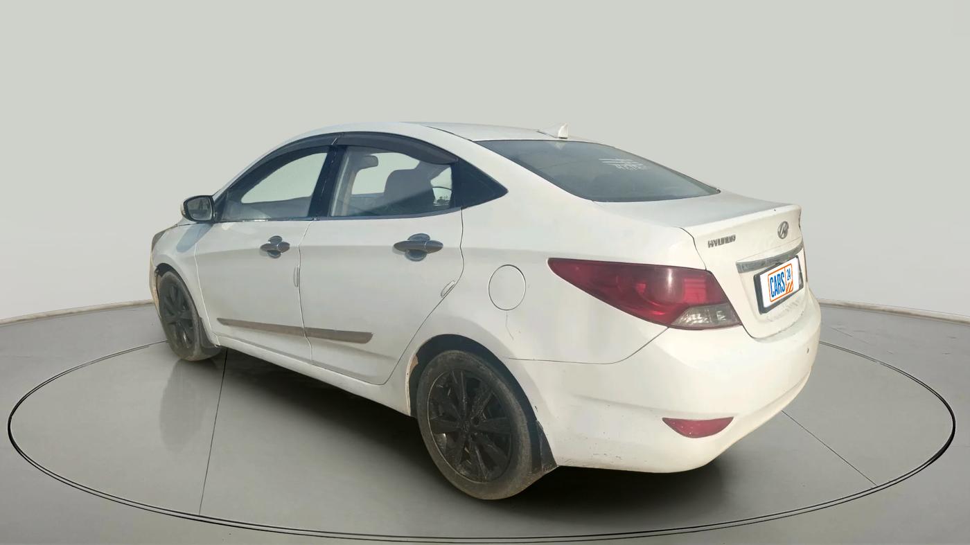 2013 Hyundai Verna FLUIDIC 1.6 CRDI SX, Diesel, Manual, 2,13,725 km, exterior