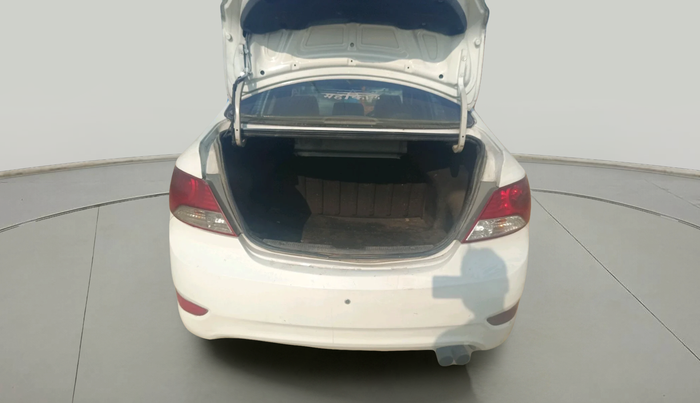 2013 Hyundai Verna FLUIDIC 1.6 CRDI SX, Diesel, Manual, 2,13,546 km, exterior