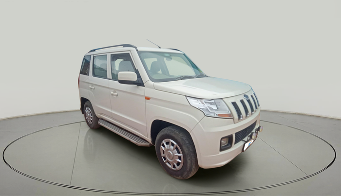 2018 Mahindra TUV300 T6 PLUS, Diesel, Manual, 99,358 km, exterior