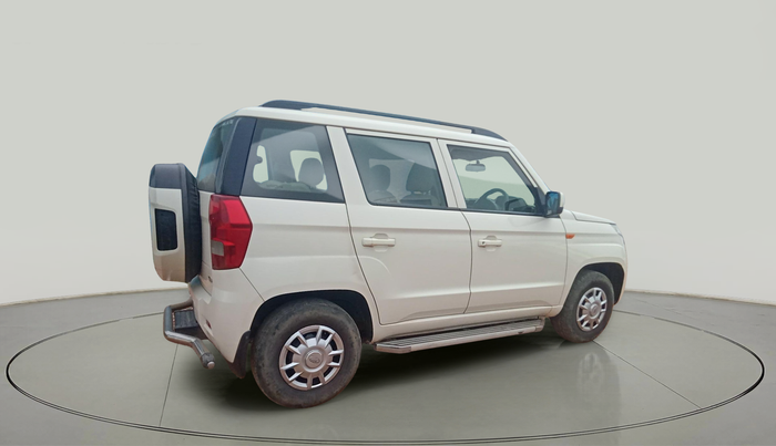 2018 Mahindra TUV300 T6 PLUS, Diesel, Manual, 99,358 km, exterior