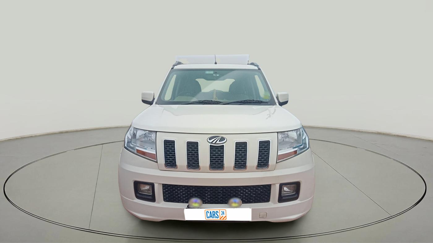2018 Mahindra TUV300 T6 PLUS, Diesel, Manual, 99,358 km, exterior
