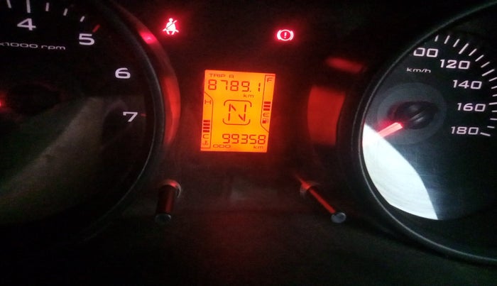 2018 Mahindra TUV300 T6 PLUS, Diesel, Manual, 99,358 km, interior