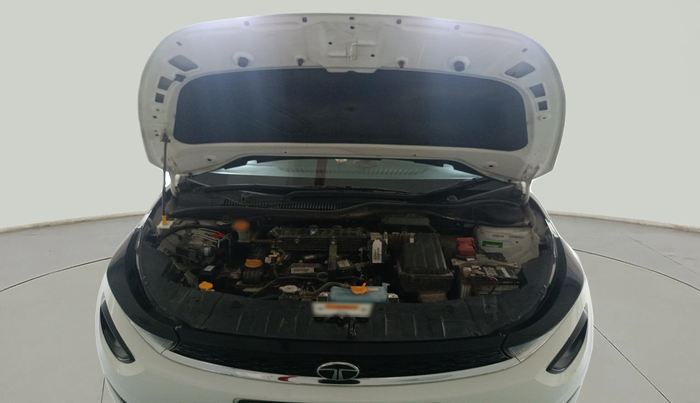 2024 Tata ALTROZ XM PLUS PETROL, Petrol, Manual, 9,212 km, exterior
