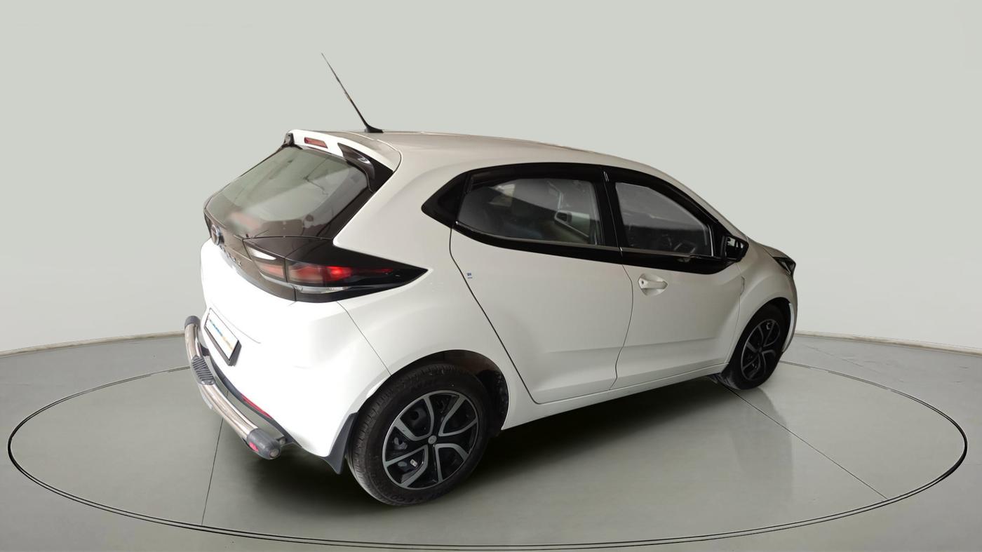 2024 Tata ALTROZ XM PLUS PETROL, Petrol, Manual, 9,212 km, exterior