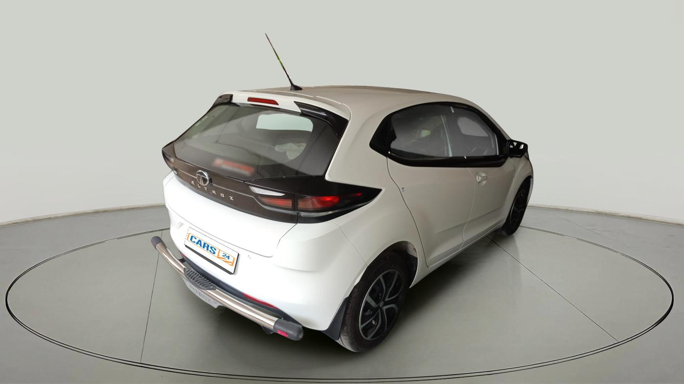 2024 Tata ALTROZ XM PLUS PETROL, Petrol, Manual, 9,212 km, exterior