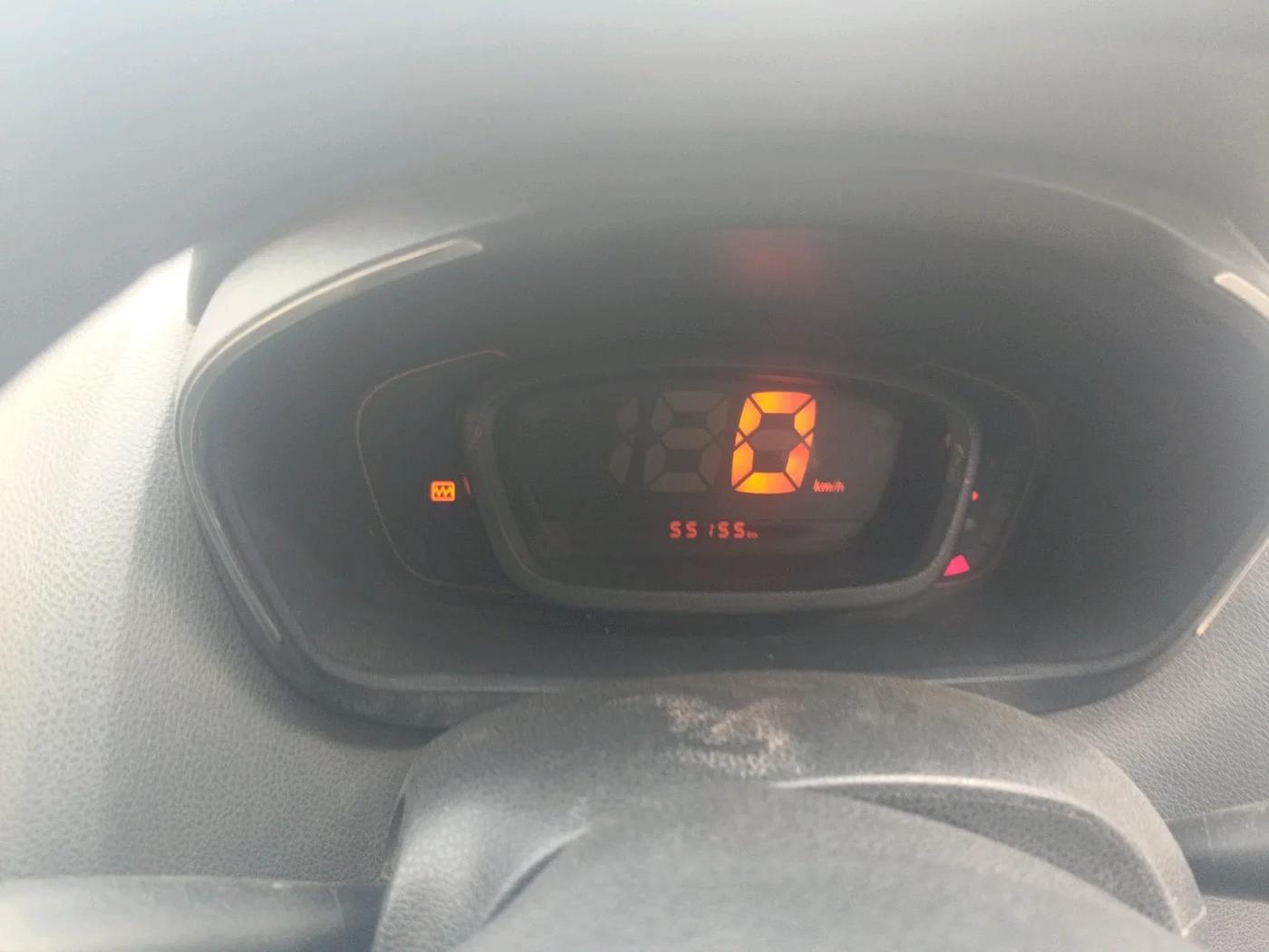2017 Renault Kwid RXT 0.8, Petrol, Manual, 55,155 km, interior