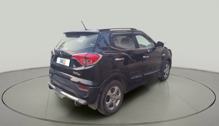 2024 Mahindra XUV300 W6 1.2 PETROL, Petrol, Manual, 28,572 km, exterior