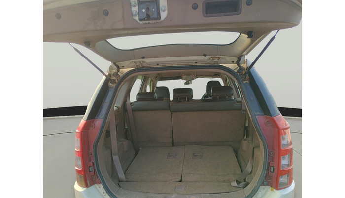 2012 Mahindra XUV500 W8, Diesel, Manual, 2,03,902 km, exterior