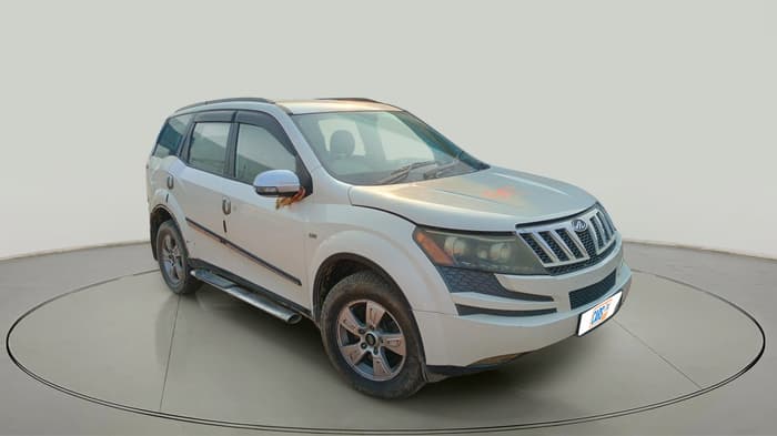 2012 Mahindra XUV500 W8, Diesel, Manual, 2,03,902 km, exterior